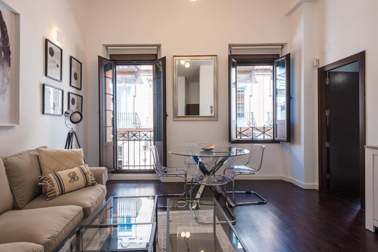 Apartamento Puerta Real - Free Parking Seville Luaran gambar
