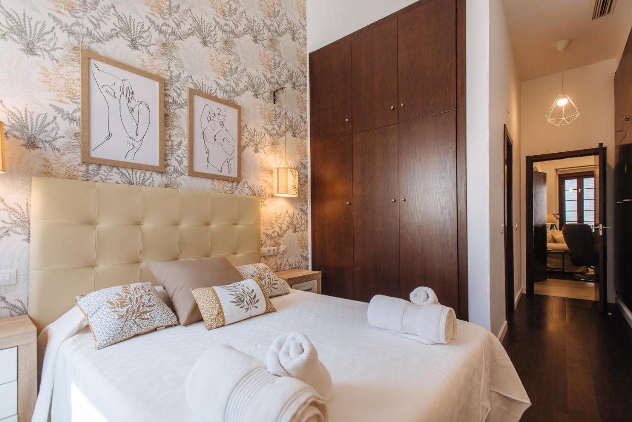 Apartamento Puerta Real - Free Parking Seville Luaran gambar