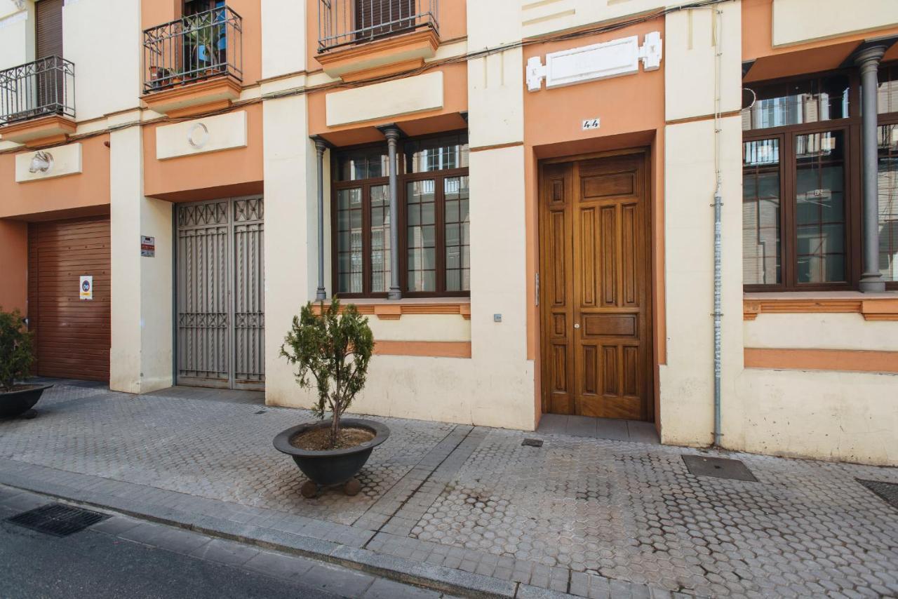 Apartamento Puerta Real - Free Parking Seville Luaran gambar