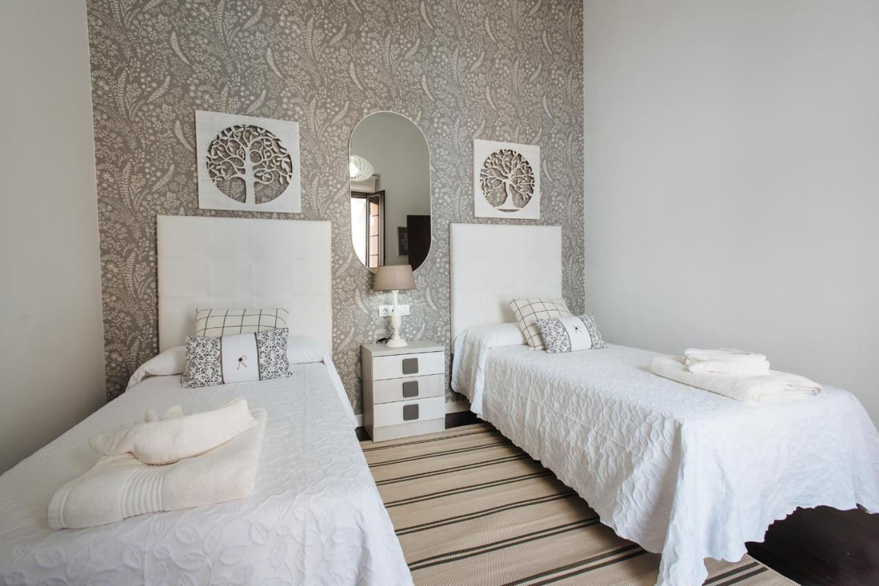 Apartamento Puerta Real - Free Parking Seville Luaran gambar